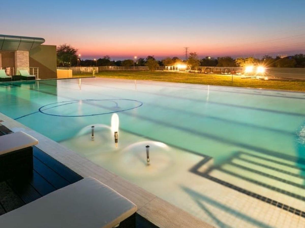 The Grand Aria Hotel And Conference Centre ハボローネ エクステリア 写真