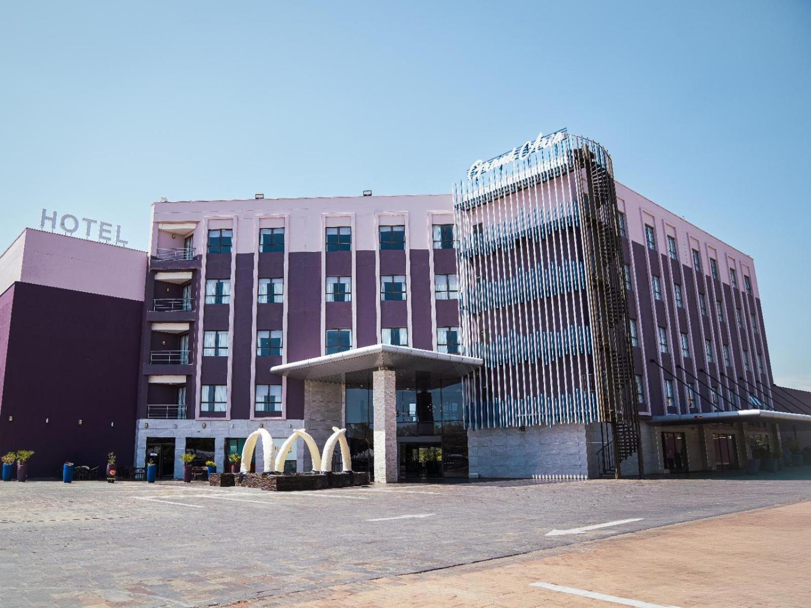 The Grand Aria Hotel And Conference Centre ハボローネ エクステリア 写真